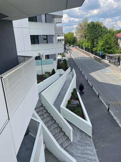 Apartament cu 2 camere decomandat în Herăstrău