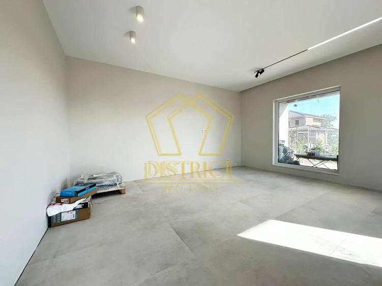 Duplex cu 4 camere cu Canalizare în Dumbrăvița