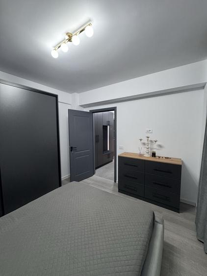 Apartament cu 2 camere decomandat în Pielești