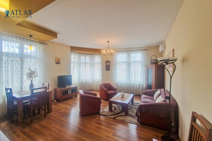Apartament cu 2 camere decomandat în Centrul Istoric
