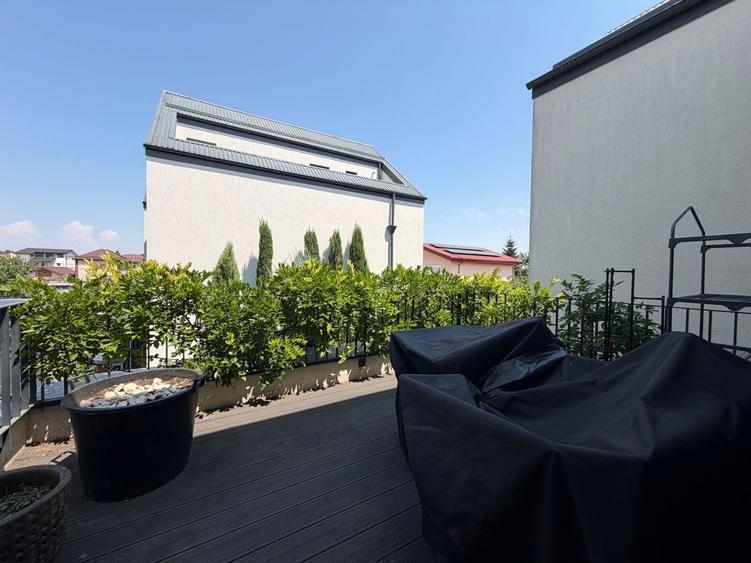 Duplex cu 4 camere cu Canalizare în Pipera