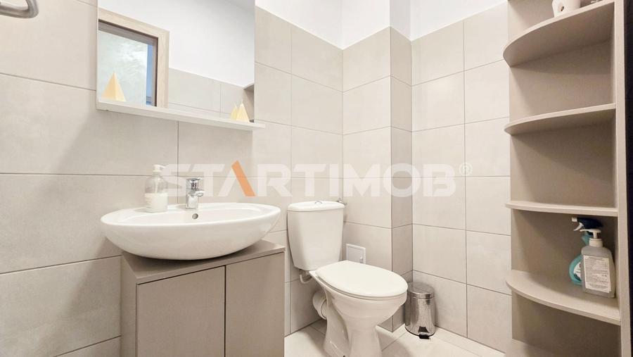 Apartament cu 3 camere decomandat, mobilat în Tractorul