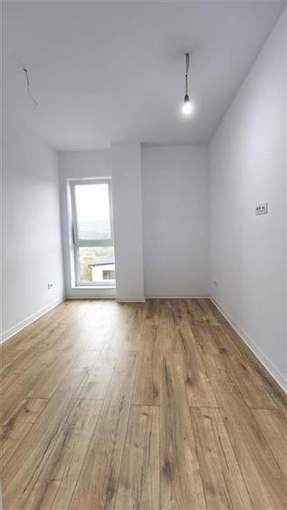 Apartament cu 2 camere decomandat, mobilat în Rediu