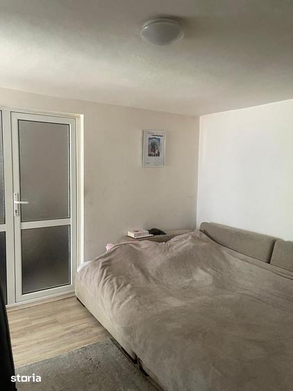 Casă cu 3 camere cu Teren 252 Mp în Piața Centrală