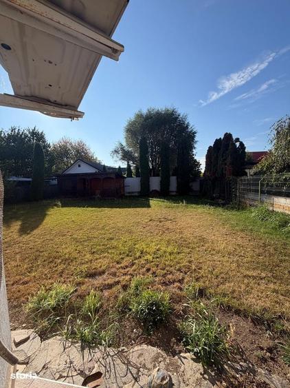Casă cu 4 camere cu Teren 600 Mp în Calea Moldovei
