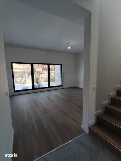 Casă cu 3 camere cu Teren 293 Mp în Balotești