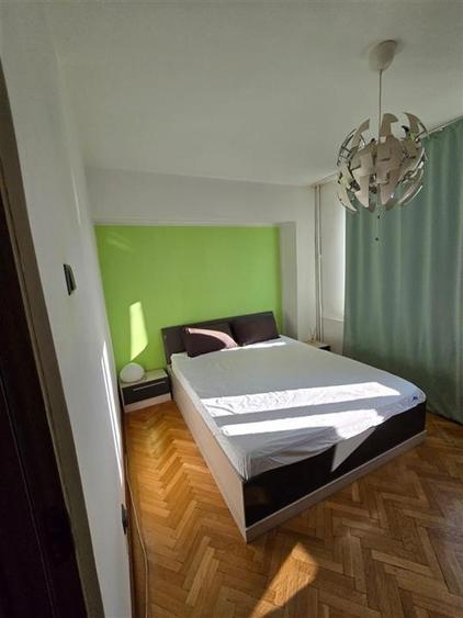 Apartament cu 2 camere semidecomandat, mobilat în Cișmigiu