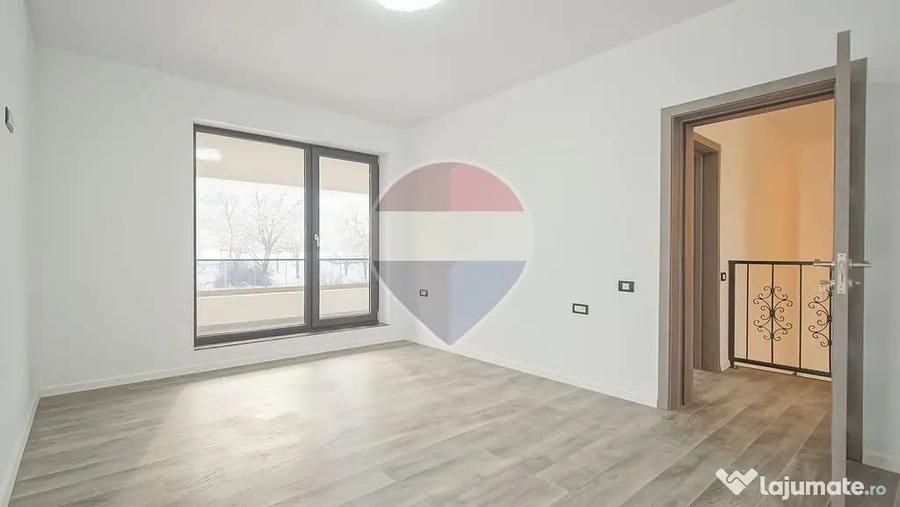 Casă cu 5 camere cu Teren 350 Mp în Bunloc