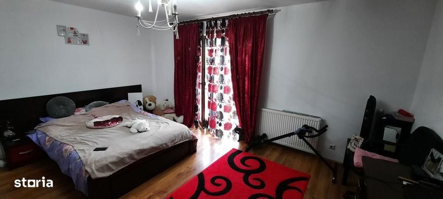 Casă cu 4 camere în Mănăstirea Doamnei