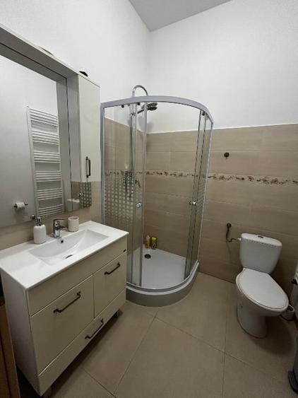 Casă individuală cu 5 camere cu Canalizare în Sinaia