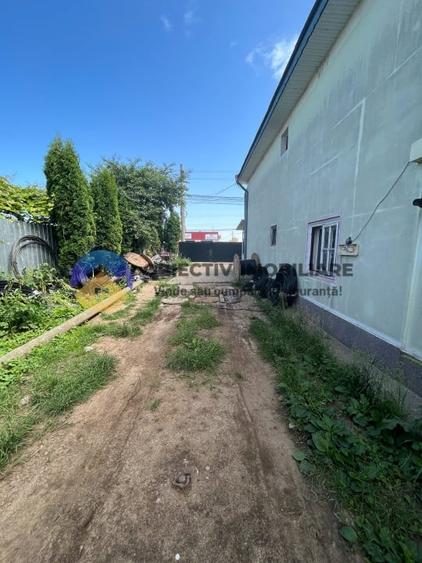 Casă cu 5 camere cu Canalizare în Săvinești