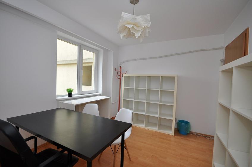 Apartament cu 3 camere în 13 Septembrie