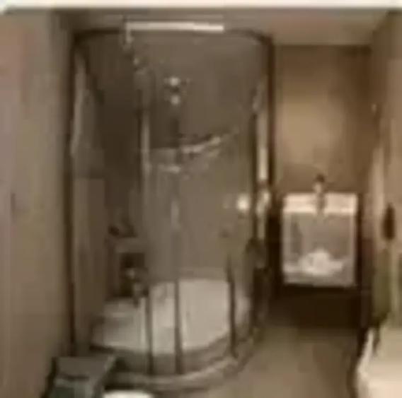 Apartament cu 3 camere semidecomandat în 13 Septembrie