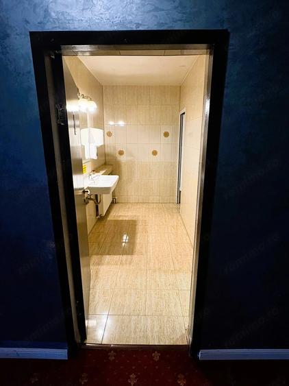 Spațiu comercial, de 120 mp, în Central