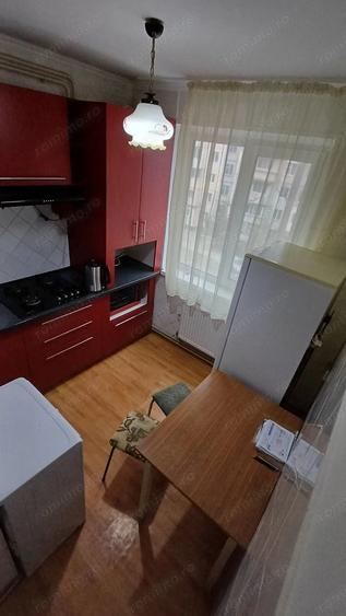 De inchiriat 2 camere in zona Eroii Revolutiei cu centrala propie - 1