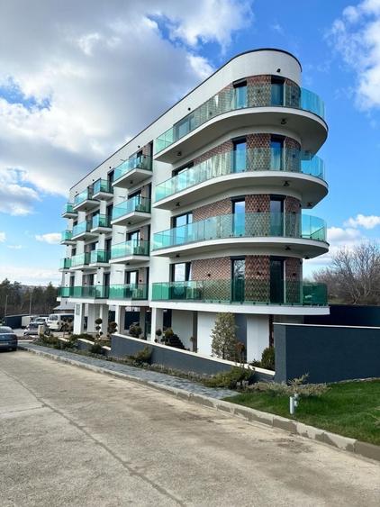 Apartament cu 2 camere decomandat în Albești