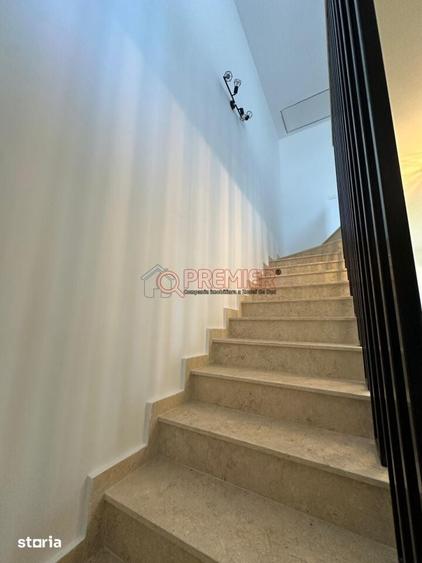 Casă cu 4 camere cu Teren 324 Mp în Vidra