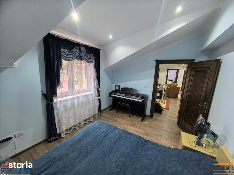 Casă cu 6 camere cu Teren 180 Mp în Central