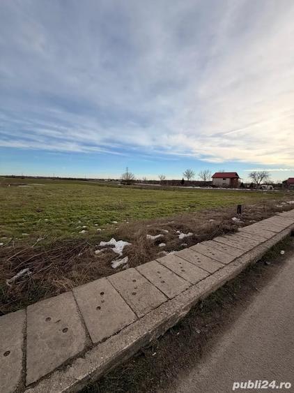 Teren de 1800.2 mp, în Călugăreni
