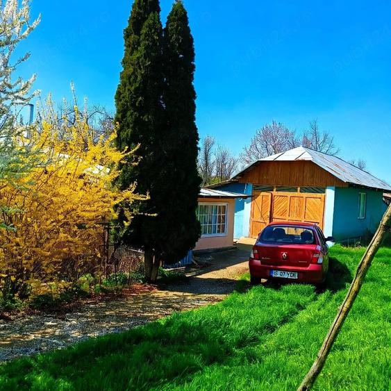 Casă cu 4 camere cu Teren 3400 Mp în Bălăbănești