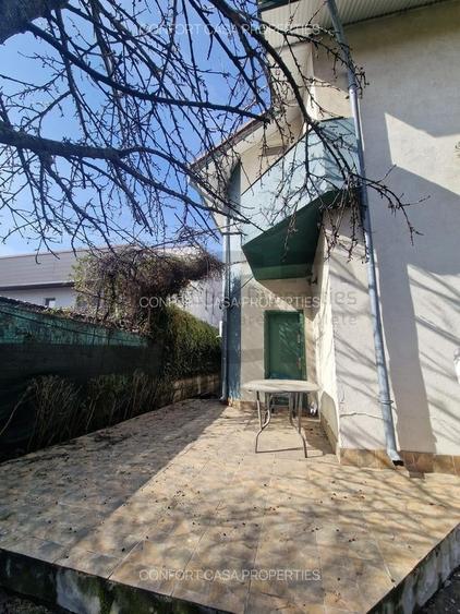 Casă cu 7 camere cu Teren 414 Mp în Splaiul Unirii