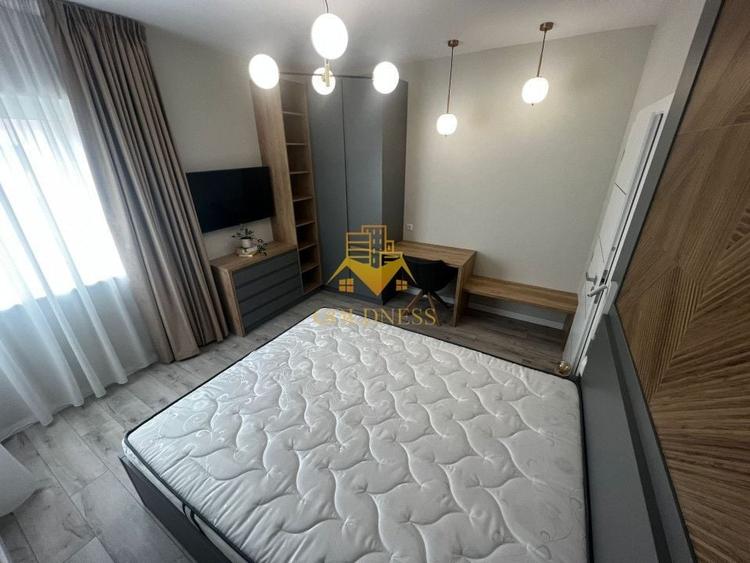 Apartament cu 2 camere semidecomandat, mobilat în Bună Ziua