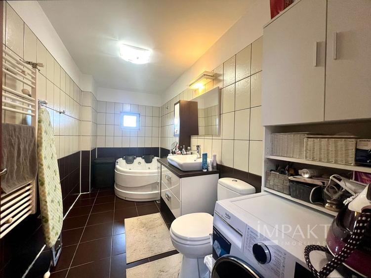 Duplex cu 3 camere cu Canalizare în Bună Ziua