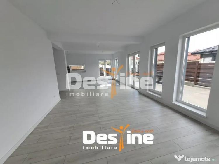 Casă cu 4 camere cu Teren 393 Mp în Miroslava