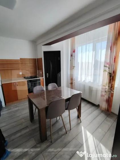 Apartament cu 2 camere decomandat în Micro 1