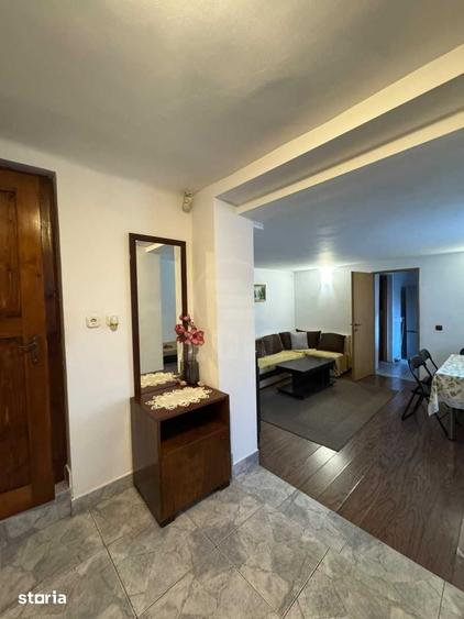 Apartament cu 3 camere în Zorilor