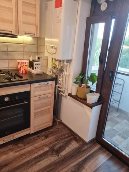 Calarasi-Decebal-7 minute metrou P-ta Muncii,apartament 2 camere,2 bai - 15
