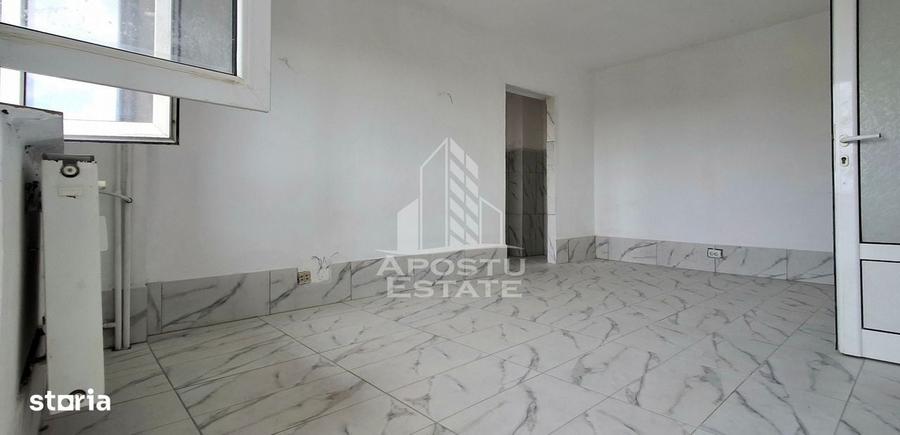 Apartament cu 4 camere în Sud
