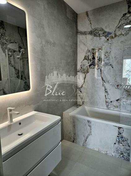 Apartament premium de inchiriat, la cativa pasi de plaja - 13
