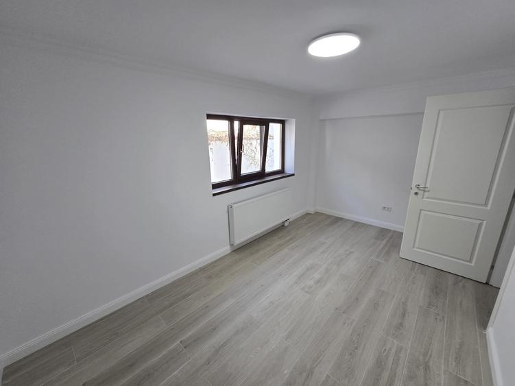 Apartament cu 2 camere semidecomandat în Dămăroaia