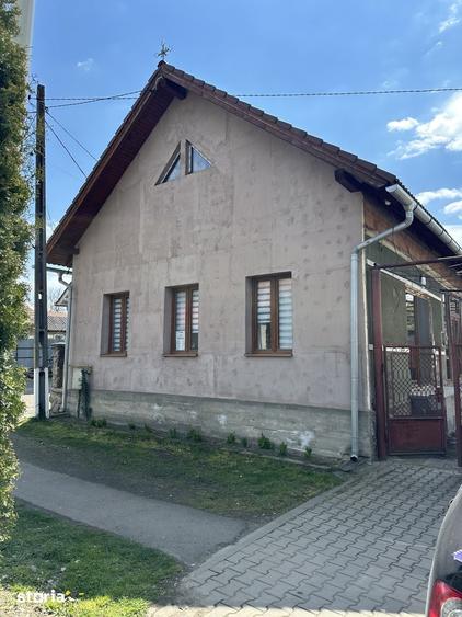 Casă cu 5 camere cu Teren 1430 Mp în Gurghiu