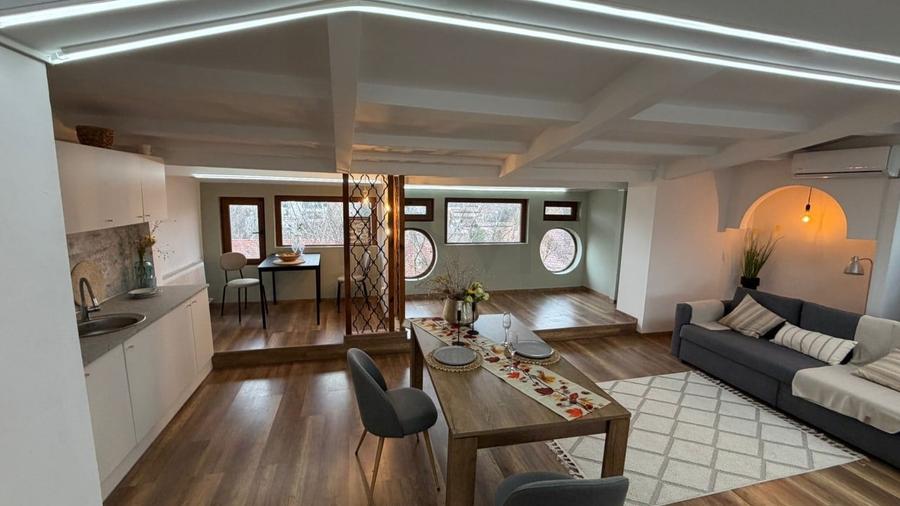 Apartament cu 4 camere decomandat, mobilat în Pipera