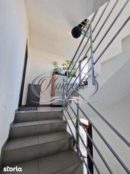 Apartament cu 3 camere semidecomandat în Europa