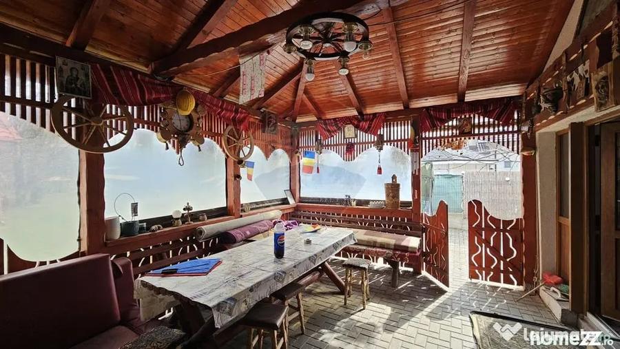 Casă cu 6 camere cu Teren 1000 Mp în Sfântu Ilie