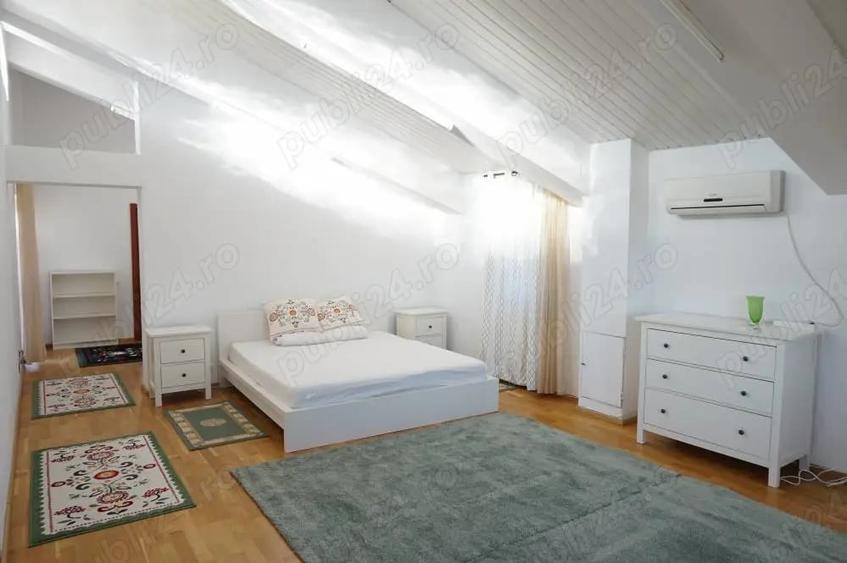 Casă cu 3 camere cu Teren 1000 Mp în Central