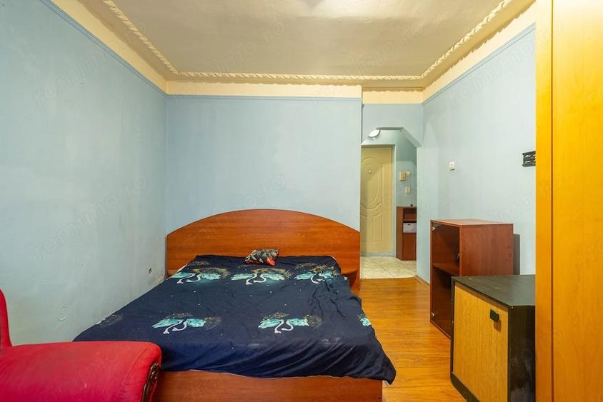 Garsonieră decomandată în UTA