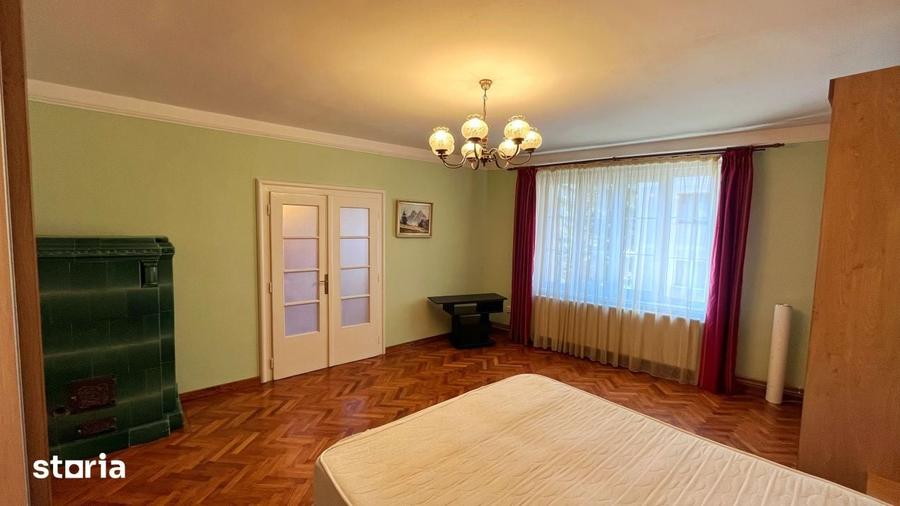 Apartament cu 3 camere decomandat, mobilat în Central