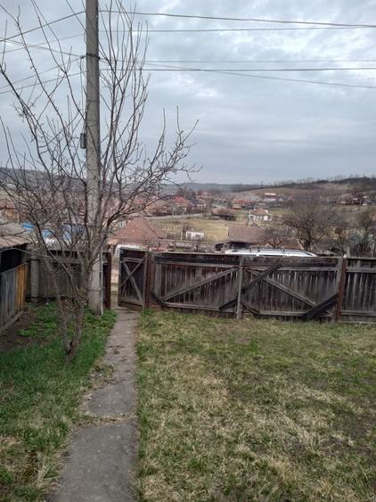 Casă cu 3 camere în Sărmășel