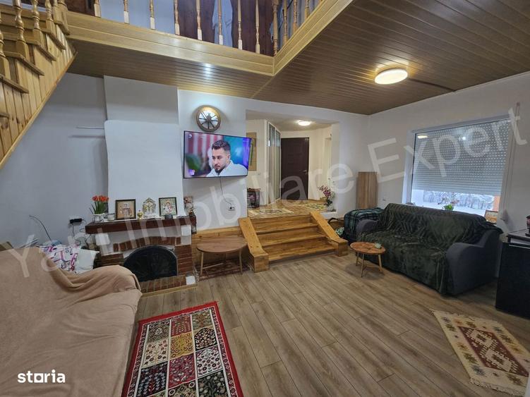 Casă cu 4 camere cu Teren 1435 Mp în Bradu