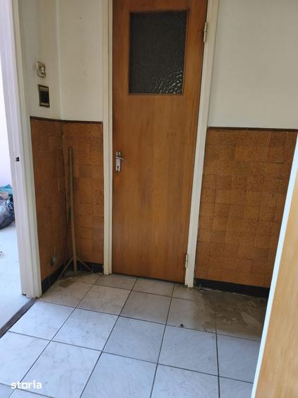 Apartament cu 3 camere în Rahova