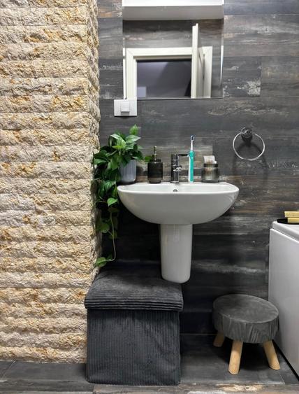 Apartament cu 3 camere în Lunca Cetățuii