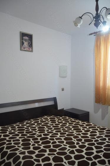 Apartament cu 2 camere decomandat în Predeal