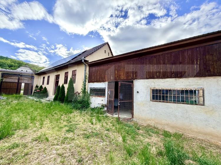 Casă individuală cu 2 camere cu Canalizare în Gârbova