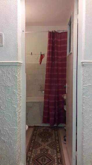 Apartament cu 3 camere decomandat în Sud