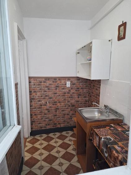 Garsonieră semidecomandată în Craiovei