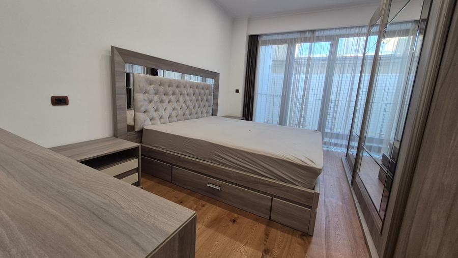 Apartament cu 3 camere decomandat în Kiseleff